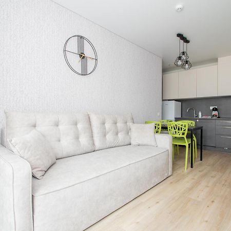 Sunny Pines Apartment Паланга Экстерьер фото